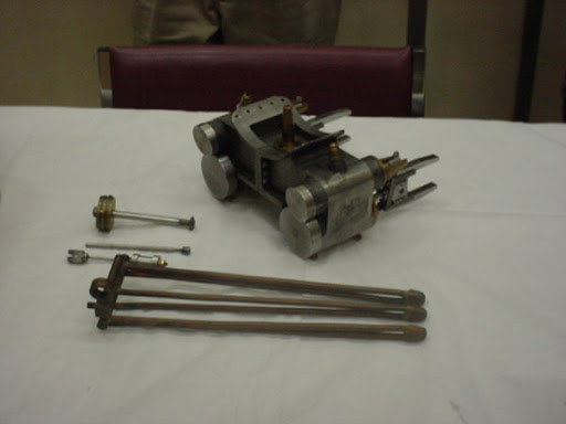 File:DonCarr NYCHoffman Cylinders 2003.jpg