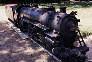 Here's his other miniature steam engine, a Pacific, built in 1949 by Lawrence Hiney.