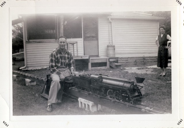 File:JackLilbourne on RexSmith built 444 1958 Windsor.jpg