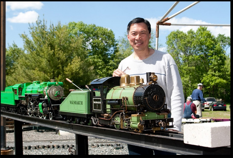 File:JoeNg PuffinBilly 2010SteamupMeet WLS.jpg