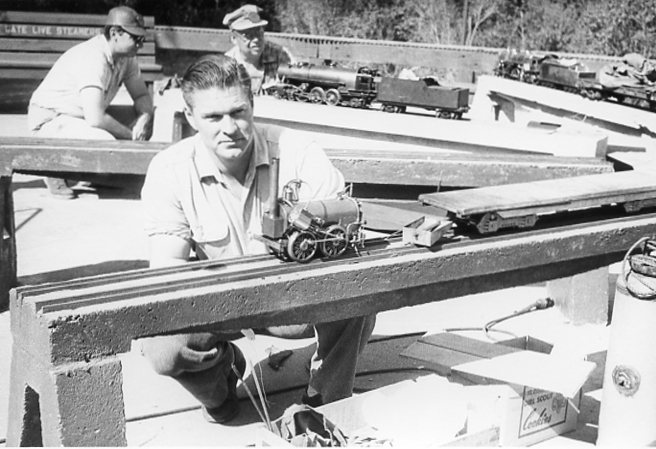 File:GGLS OscarHueter Invicta.jpg