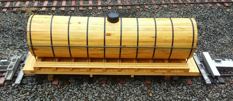 File:DonIsom WoodenTankCar MolollaOR.jpg