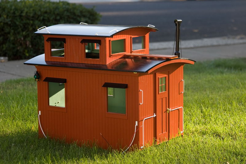 File:MikeMassee ChloeRidingTenderCaboose p6.jpg