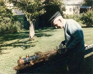 George Murray and his Jeannie Deans Webb Compound. Photos courtesy of Keith Taylor.