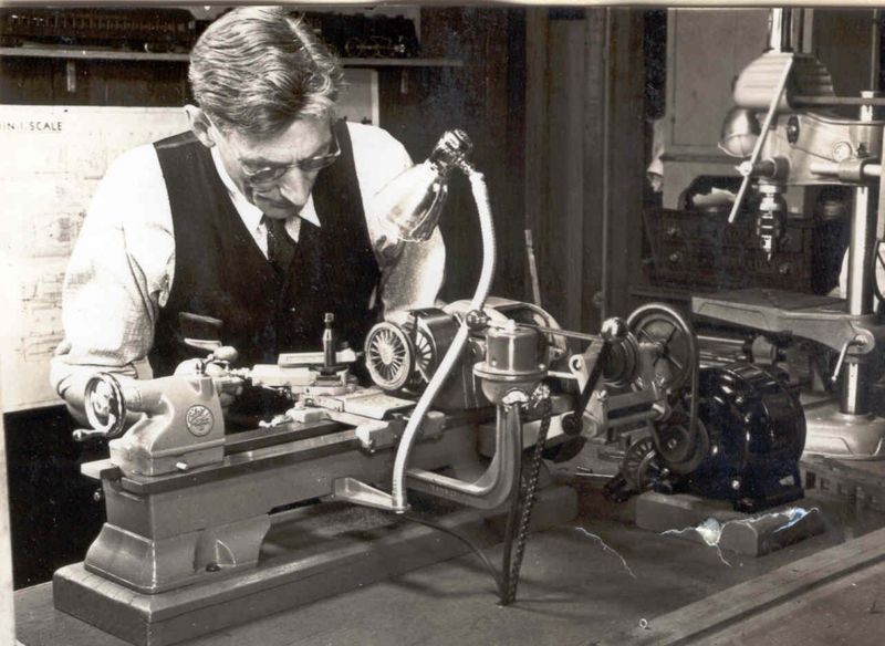 File:Victor Shattock Shop 1.jpg