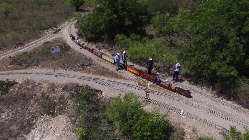 Switching operations well underway at Mexican Hat on the Comanche & Indian Gap RR. The top of the wye is the west end of the Houston East & West Texas RR (The "Rabbit"). The left end of the wye leads to Tlaquepaque.