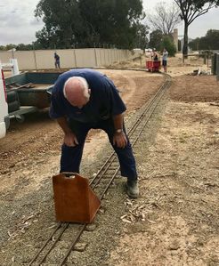 Al Bridges version of a track leveling mirror