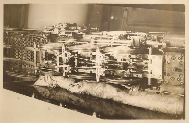 File:Bundick Hudson Mechanix Illustrated Dec1949 5.jpg