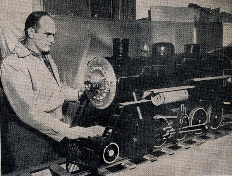 File:HAMachlan Miniature Locomotive JulAug1954 015-2.jpg