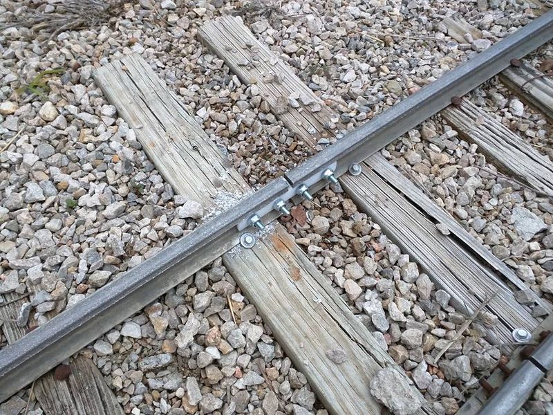 File:Scott Sumner insulator set installed on main at AVWRR.jpg