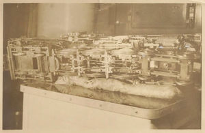 Clarkson Bundick's NYC Hudson showing undercarriage.